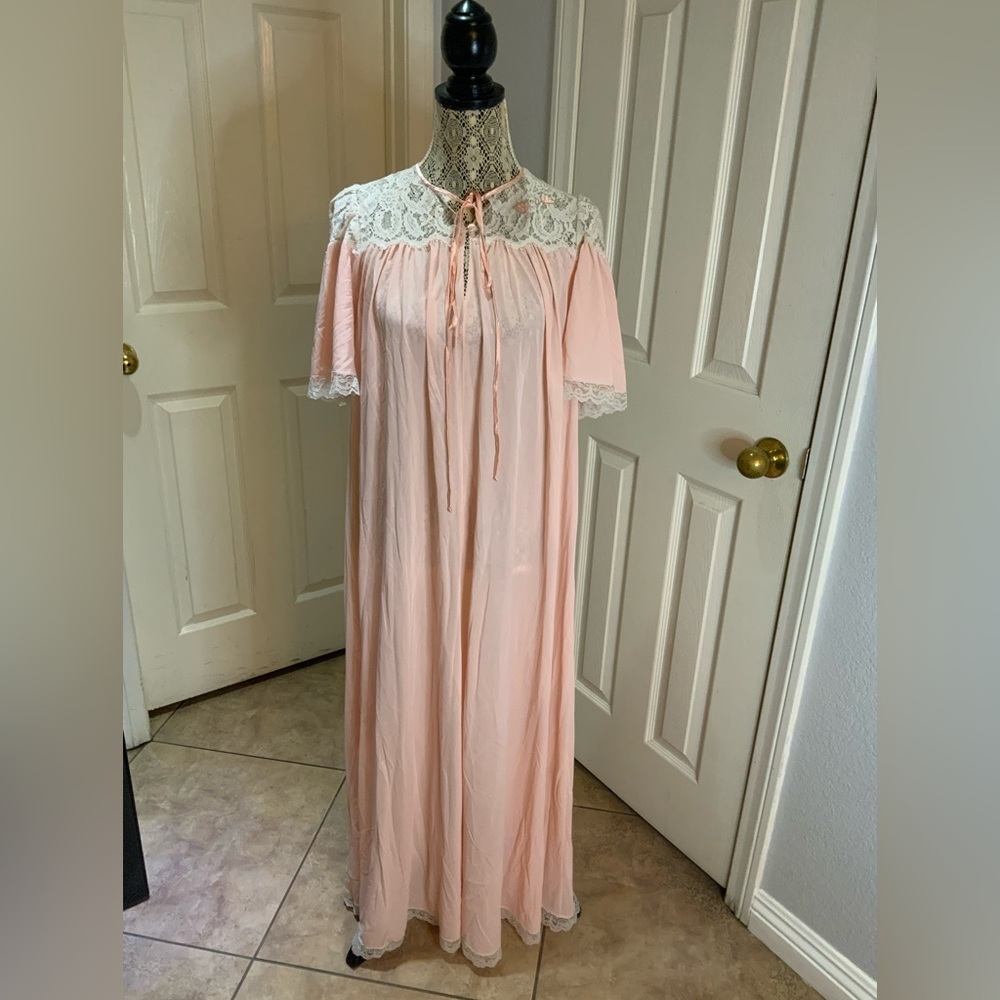 Vintage lucie Ann nightgown housedress size small
